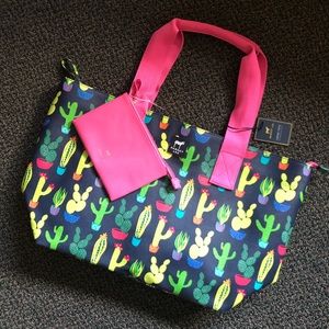 PRICE DROP!!! Large Travel Tote Bag with pouch